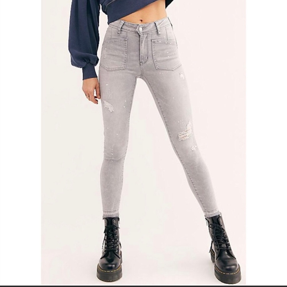 FREE PEOPLE | We The Free Ivy MidRise Skinny Jeans Distressed Size 26